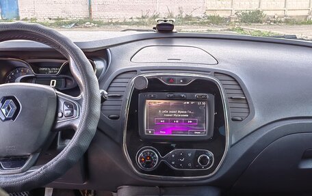 Renault Kaptur I рестайлинг, 2016 год, 1 330 000 рублей, 17 фотография