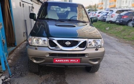 Nissan Terrano II рестайлинг, 2000 год, 750 000 рублей, 1 фотография