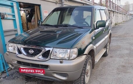 Nissan Terrano II рестайлинг, 2000 год, 750 000 рублей, 2 фотография