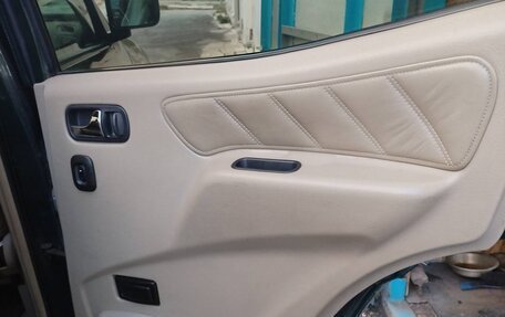 Nissan Terrano II рестайлинг, 2000 год, 750 000 рублей, 18 фотография