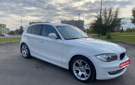 BMW 1 серия, 2010 год, 950 000 рублей, 2 фотография