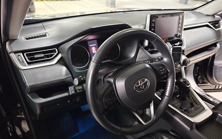Toyota RAV4, 2020 год, 3 499 000 рублей, 2 фотография
