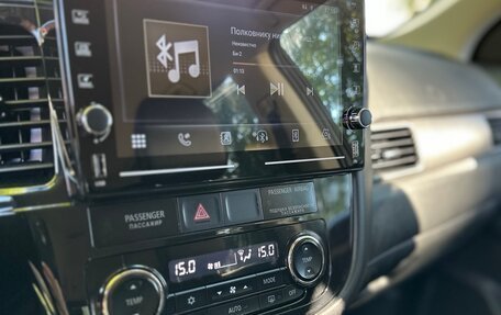 Mitsubishi Outlander III рестайлинг 3, 2015 год, 1 489 000 рублей, 6 фотография