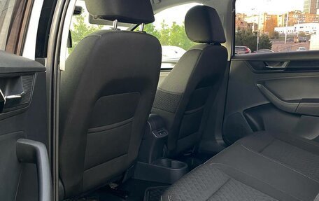 Skoda Rapid I, 2017 год, 1 225 000 рублей, 8 фотография