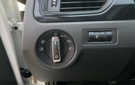 Skoda Rapid I, 2017 год, 1 225 000 рублей, 5 фотография