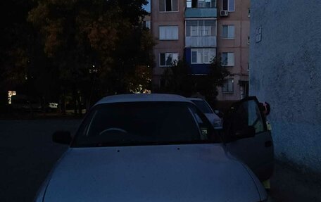 Toyota Corolla, 1998 год, 180 000 рублей, 2 фотография