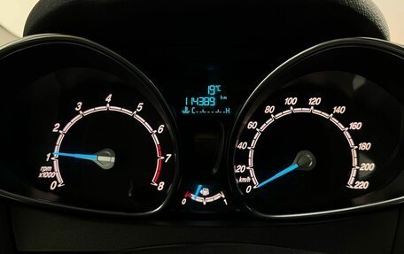 Ford Fiesta, 2015 год, 800 000 рублей, 13 фотография