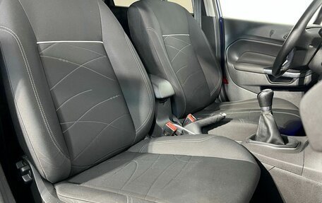Ford Fiesta, 2015 год, 800 000 рублей, 14 фотография