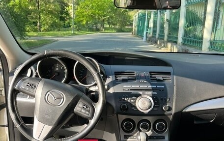Mazda 3, 2011 год, 800 000 рублей, 2 фотография