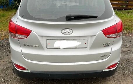 Hyundai Tucson III, 2011 год, 1 200 000 рублей, 10 фотография