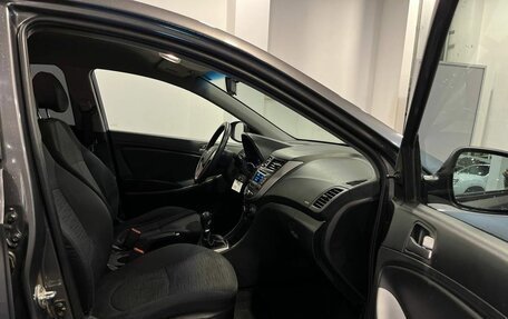 Hyundai Solaris II рестайлинг, 2016 год, 895 000 рублей, 29 фотография