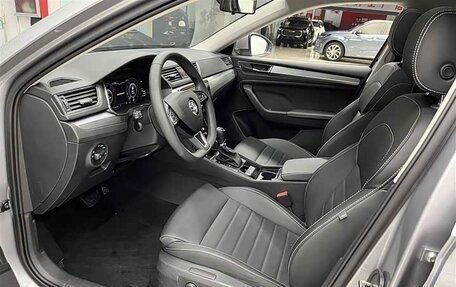 Skoda Superb III рестайлинг, 2023 год, 2 550 000 рублей, 5 фотография