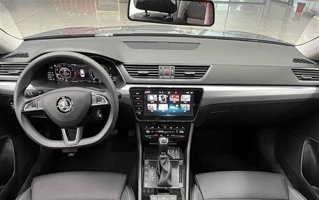 Skoda Superb III рестайлинг, 2023 год, 2 550 000 рублей, 6 фотография