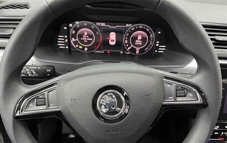 Skoda Superb III рестайлинг, 2023 год, 2 550 000 рублей, 7 фотография