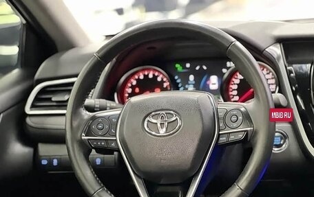 Toyota Camry, 2022 год, 2 170 333 рублей, 11 фотография