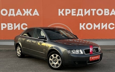 Audi A4, 2004 год, 650 000 рублей, 3 фотография