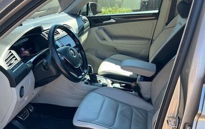 Volkswagen Tiguan II, 2018 год, 2 250 000 рублей, 1 фотография