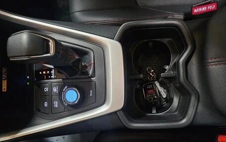 Toyota RAV4, 2021 год, 2 500 500 рублей, 13 фотография
