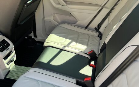 Volkswagen Tiguan II, 2018 год, 2 250 000 рублей, 6 фотография