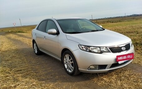 KIA Cerato III, 2011 год, 750 000 рублей, 2 фотография