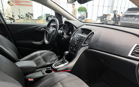 Opel Astra J, 2013 год, 890 000 рублей, 13 фотография
