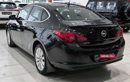 Opel Astra J, 2013 год, 890 000 рублей, 8 фотография