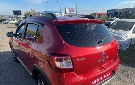 Renault Sandero II рестайлинг, 2014 год, 600 000 рублей, 3 фотография