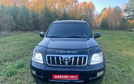 Toyota Land Cruiser Prado 120 рестайлинг, 2004 год, 2 100 000 рублей, 1 фотография