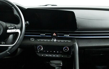 Hyundai Elantra, 2021 год, 2 315 000 рублей, 14 фотография