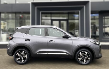 Chery Tiggo 4 I рестайлинг, 2025 год, 2 099 000 рублей, 5 фотография