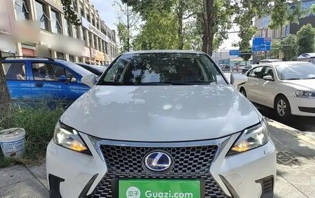 Lexus CT I рестайлинг, 2021 год, 2 200 000 рублей, 2 фотография