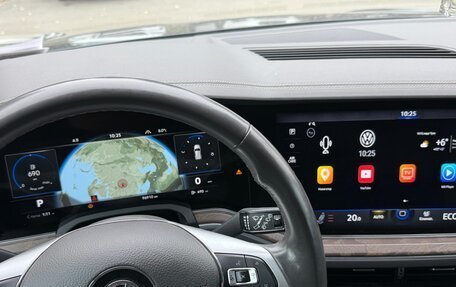 Volkswagen Touareg III, 2019 год, 5 750 000 рублей, 7 фотография