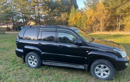 Toyota Land Cruiser Prado 120 рестайлинг, 2004 год, 2 100 000 рублей, 3 фотография