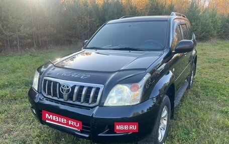 Toyota Land Cruiser Prado 120 рестайлинг, 2004 год, 2 100 000 рублей, 2 фотография