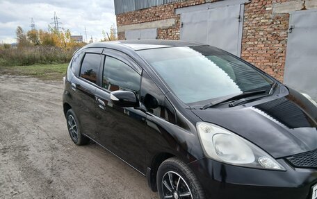 Honda Fit III, 2010 год, 750 000 рублей, 4 фотография