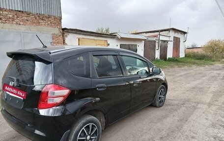 Honda Fit III, 2010 год, 750 000 рублей, 5 фотография