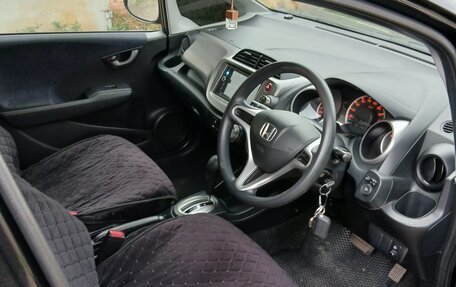 Honda Fit III, 2010 год, 750 000 рублей, 14 фотография