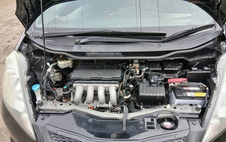 Honda Fit III, 2010 год, 750 000 рублей, 17 фотография