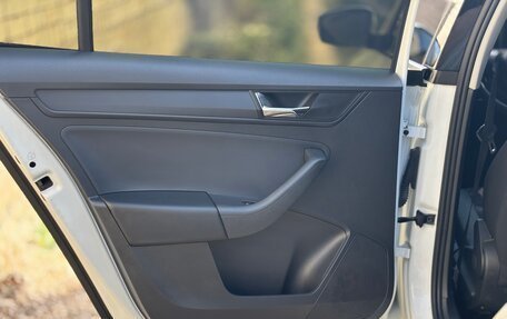 Skoda Rapid II, 2020 год, 990 000 рублей, 24 фотография