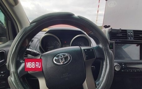 Toyota Land Cruiser Prado 150 рестайлинг 2, 2010 год, 2 500 000 рублей, 5 фотография