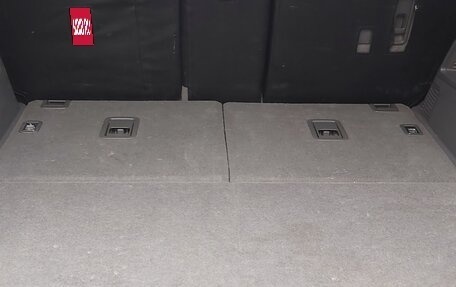 Toyota Land Cruiser Prado 150 рестайлинг 2, 2010 год, 2 500 000 рублей, 10 фотография