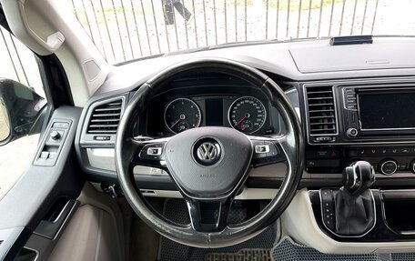 Volkswagen Multivan T6 рестайлинг, 2015 год, 3 399 000 рублей, 11 фотография