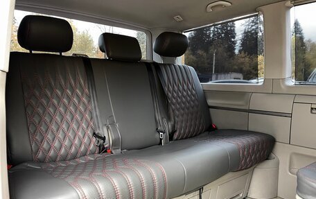 Volkswagen Multivan T6 рестайлинг, 2015 год, 3 399 000 рублей, 21 фотография