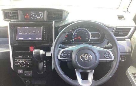 Toyota Roomy I, 2022 год, 900 000 рублей, 9 фотография