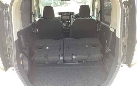 Toyota Roomy I, 2022 год, 900 000 рублей, 18 фотография