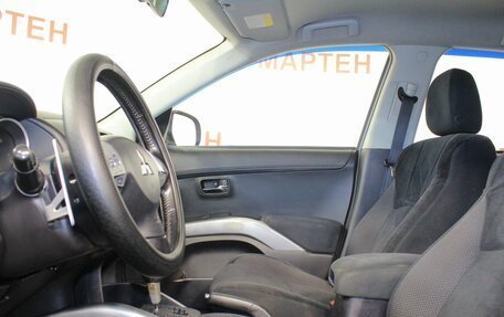 Mitsubishi Outlander III рестайлинг 3, 2010 год, 1 057 000 рублей, 9 фотография