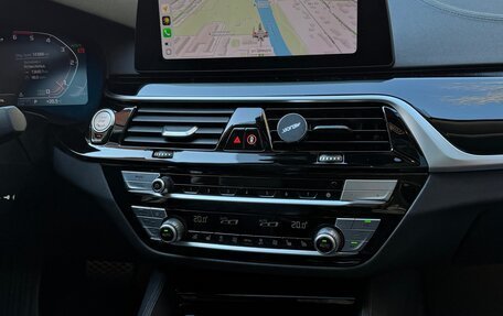BMW 5 серия, 2019 год, 3 050 000 рублей, 12 фотография