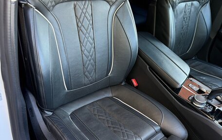 BMW 5 серия, 2019 год, 3 050 000 рублей, 13 фотография