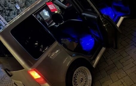 Toyota bB I рестайлинг, 2003 год, 1 000 000 рублей, 17 фотография