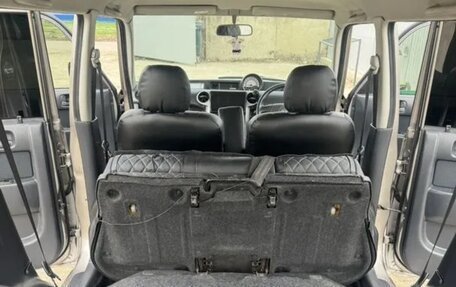 Toyota bB I рестайлинг, 2003 год, 1 000 000 рублей, 26 фотография